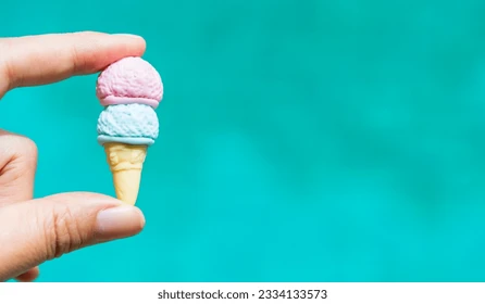 mini ice cream cones