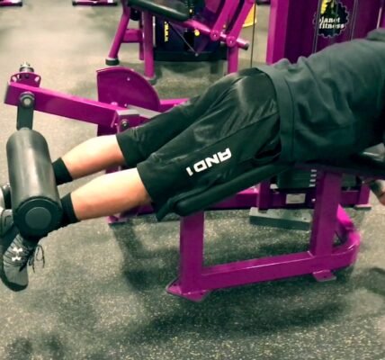 Leg Curl Machine: